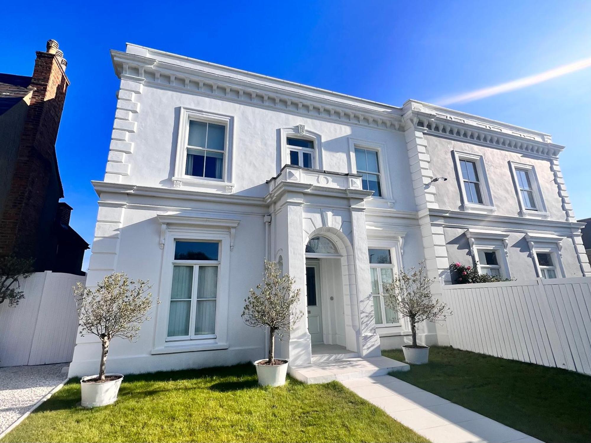 Willow House, Georgian Property In 셰퍼턴 외부 사진